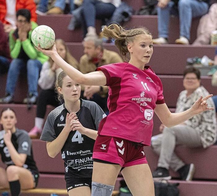 Einmal mehr treffsicher: Emely Schwarzwalder gelangen beim Halbfinal-Erfolg sieben Treffer für Werra/Landeck. © Beide Fotos: Friedhelm Eyert